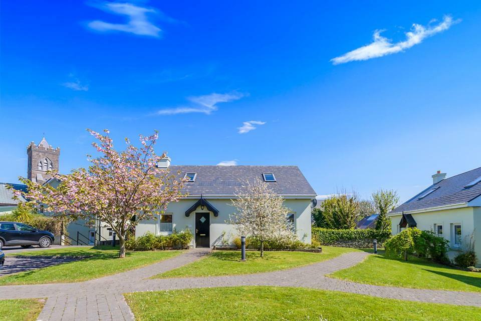 Dingle Centre Townhouse An Capall Dubh Дингл Экстерьер фото